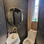Cosy Mezzanine 2-4p Carre D'or Διαμέρισμα *