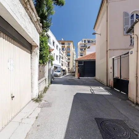 Cosy Mezzanine 2-4p Carre D'or *