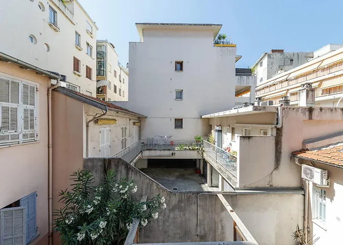 Apartman Cosy Mezzanine 2-4p Carre D'or